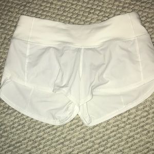 White lululemon shorts